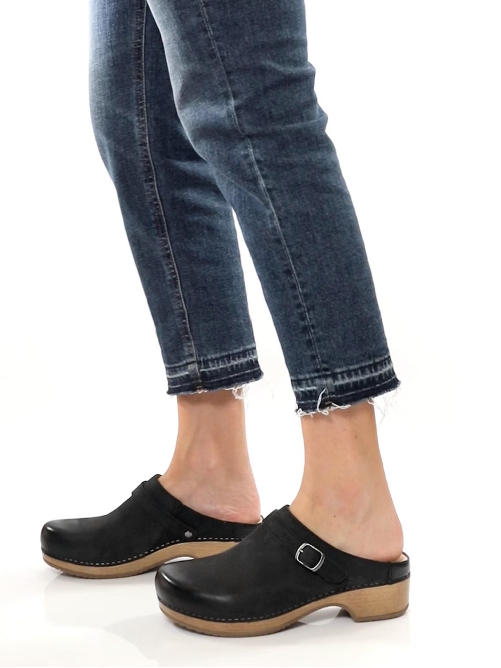 Dansko Berry Nubuck Clogs 39/9 NIB